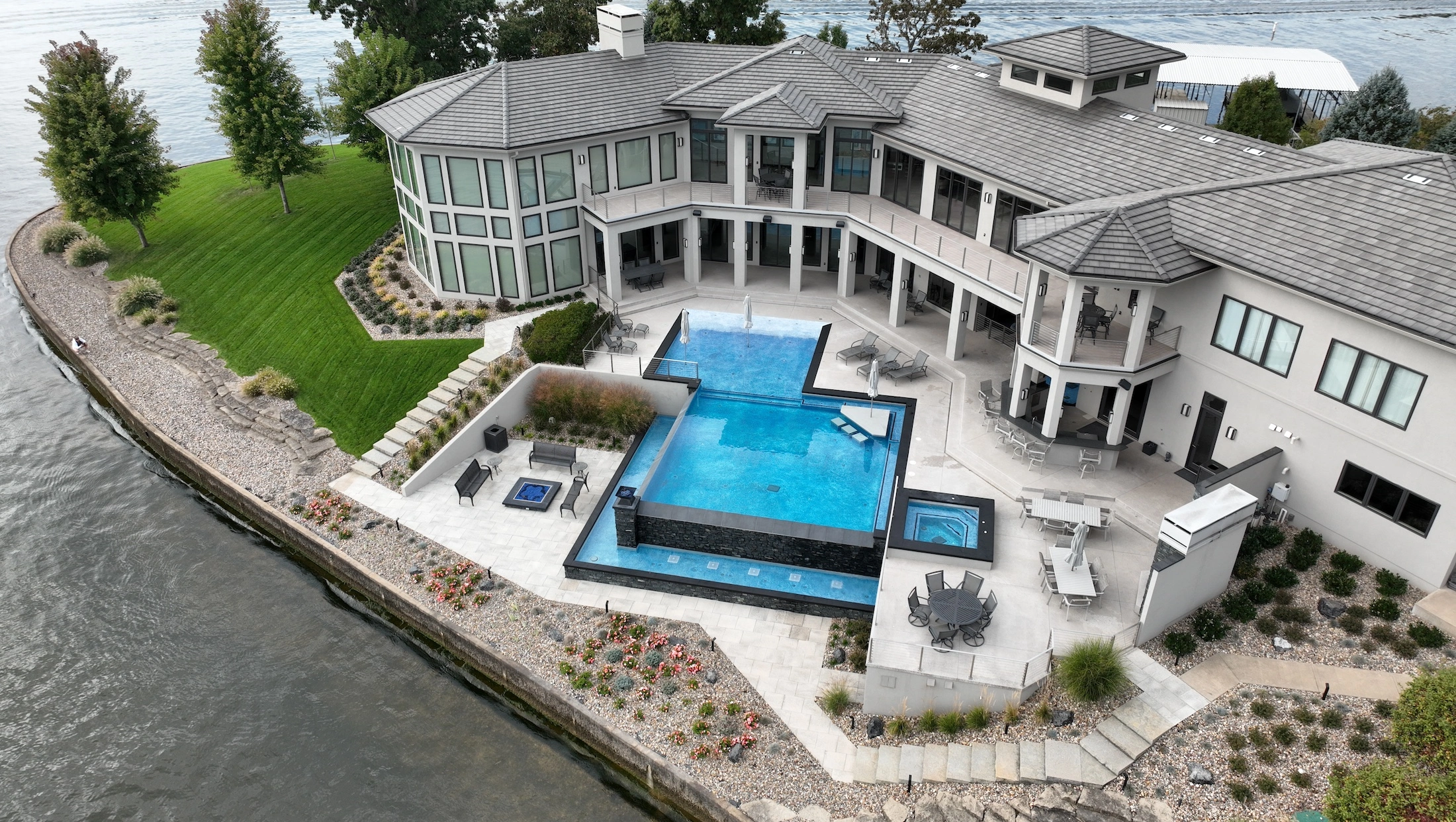 Lake of the Ozarks landscape design