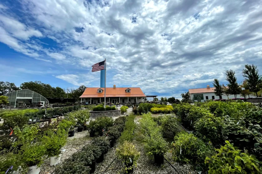 Garden Center in Sunrise Beach, MO