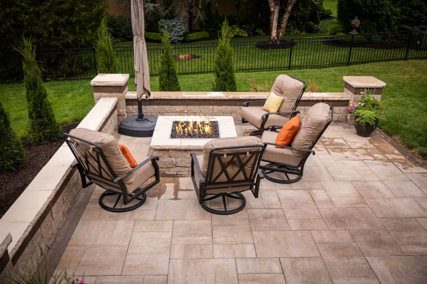 Kansas City, MO Outdoor Living Space