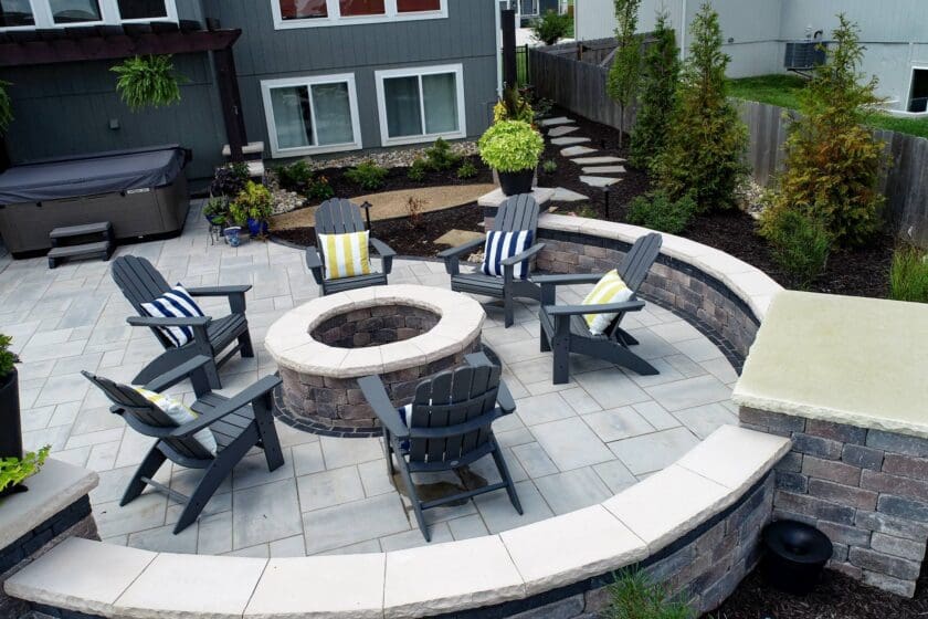 Kansas City, MO Outdoor Living Space