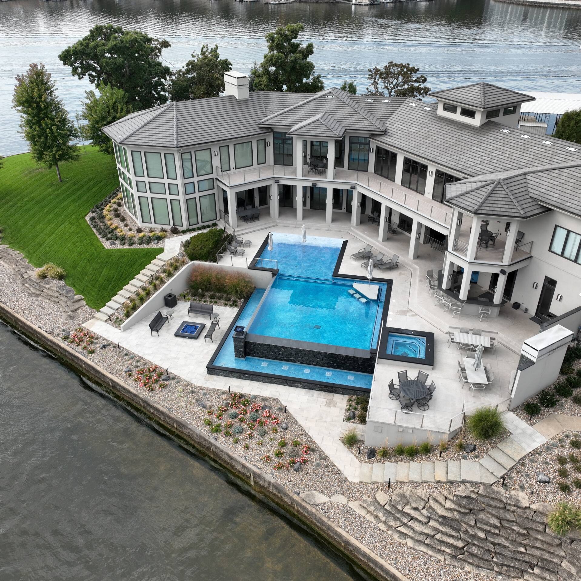 Kansas City, MO Landscaping Companies