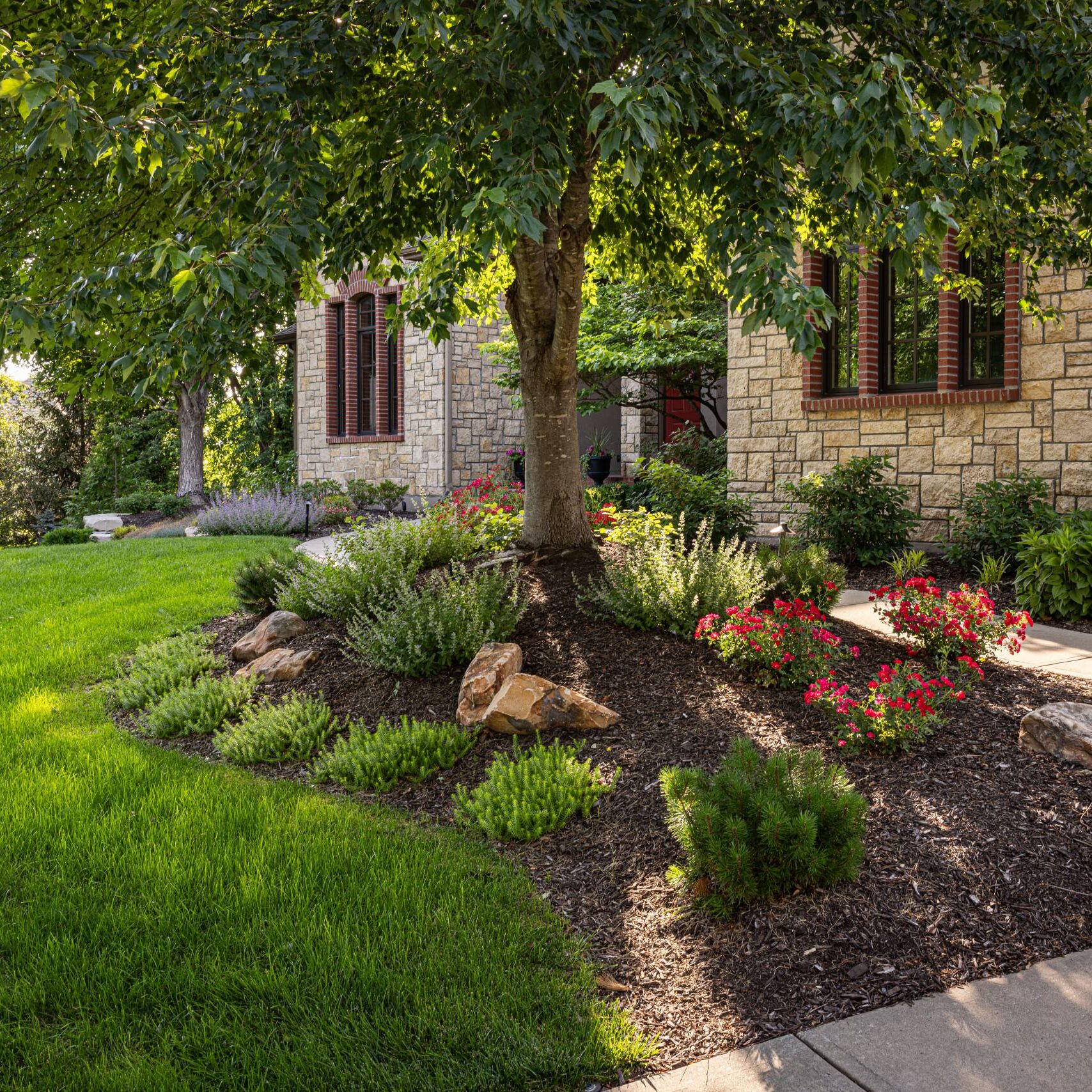 Landscape Maintenance Programs Kansas City, MO